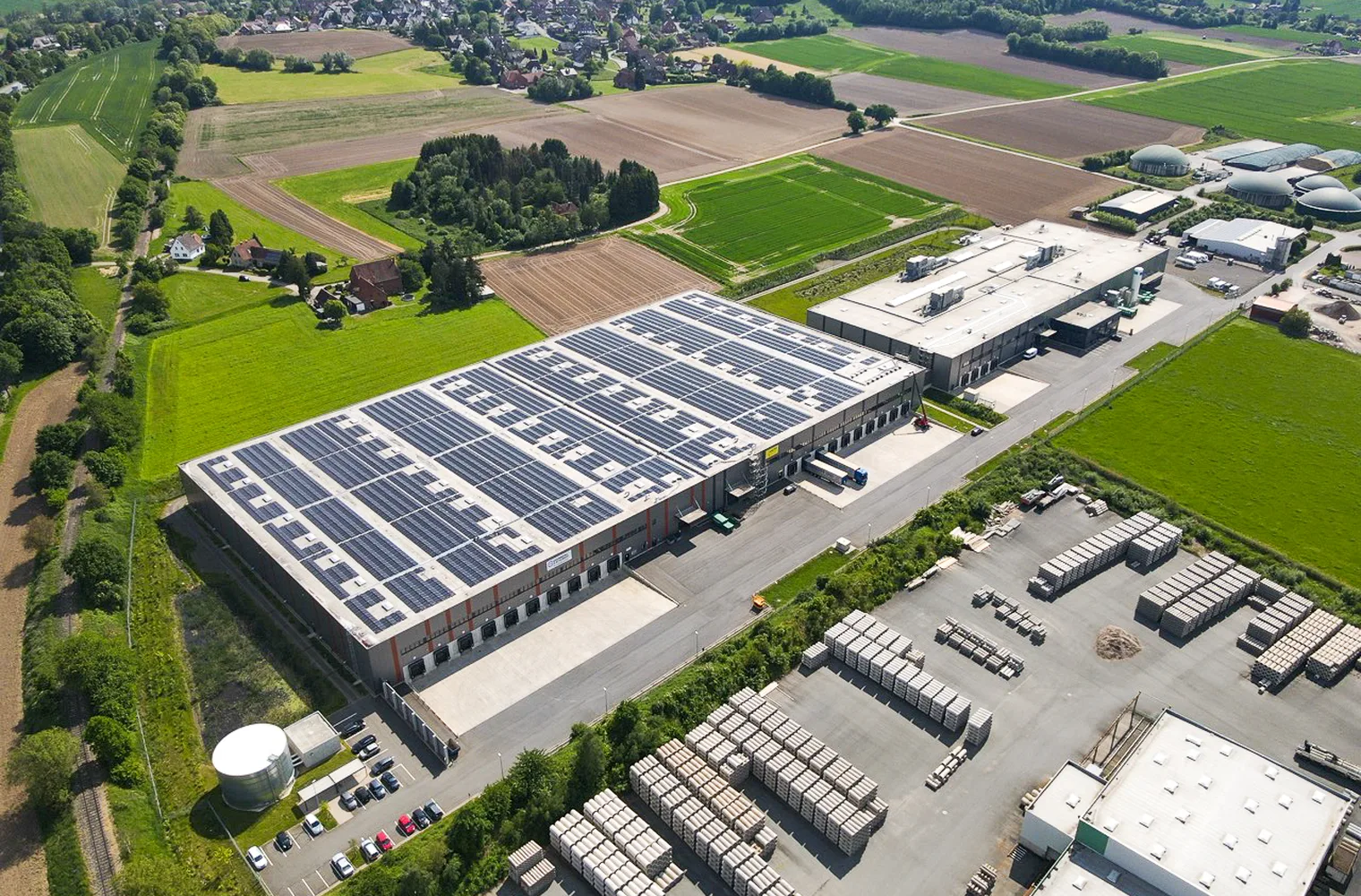 Groß (DJI_0302).jpg